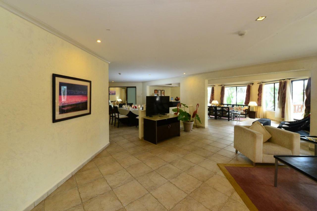 Diani Reef Beach Resort & Spa - Your Beachfront Bliss Awaits Diani Beach Exterior photo A typical suite at the hotel