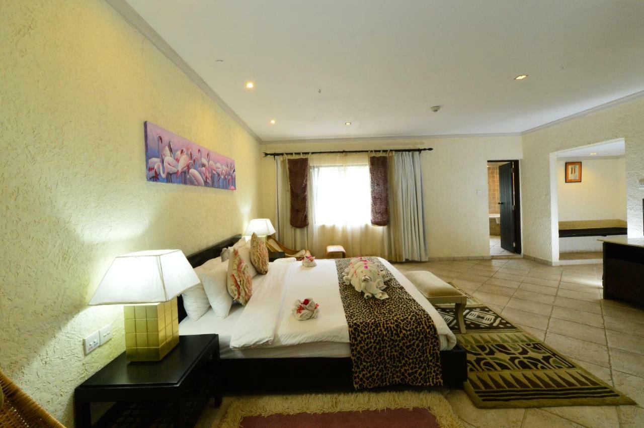 Diani Reef Beach Resort & Spa - Your Beachfront Bliss Awaits Diani Beach Exterior photo
